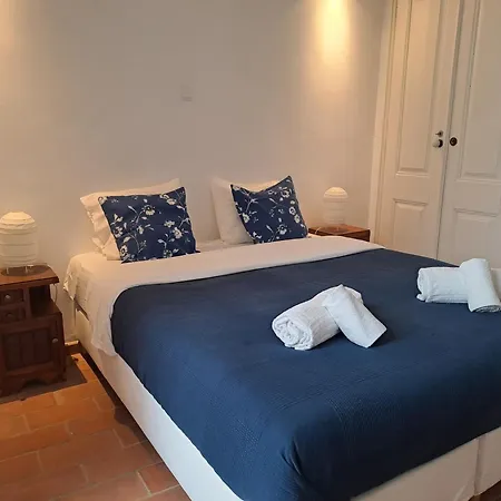 Olhaomirante Guest house 3*